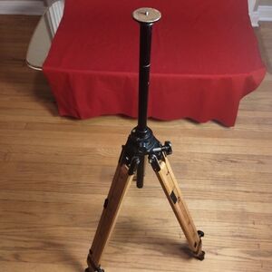 Berlebach Report 2042 Wooden Tripod - 48" - Made In Germany